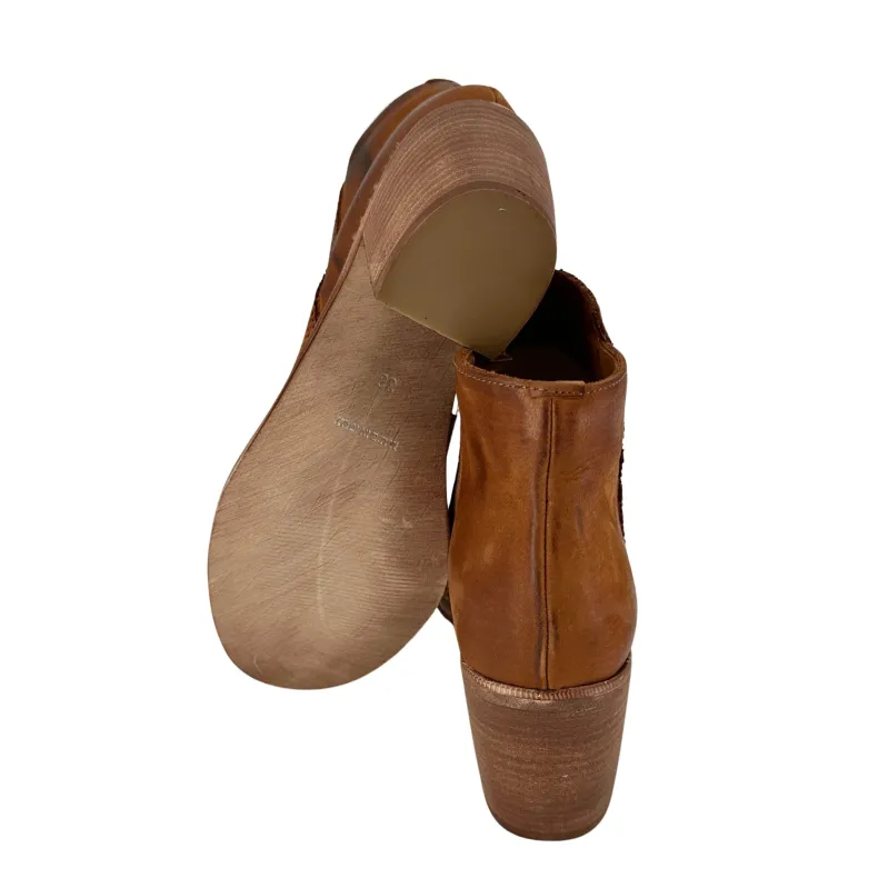 Ankle Boot In Brushed Nubuck Leather With Zip