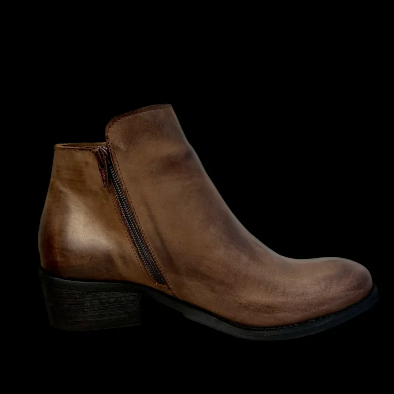 Ankle Boot In Taupe Leather With Zip