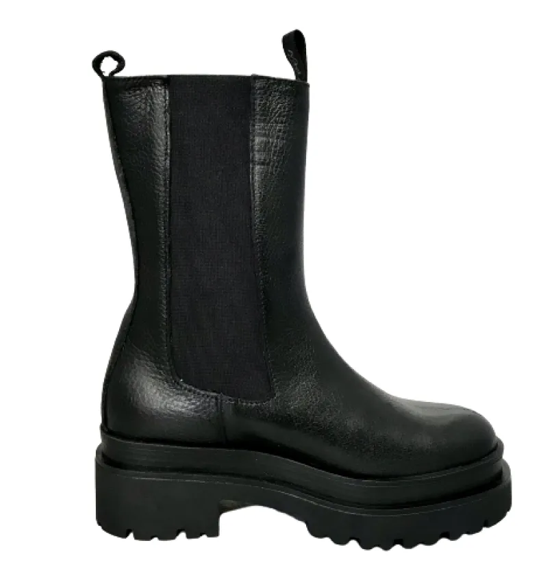 Black Beatles With Tank Bottom