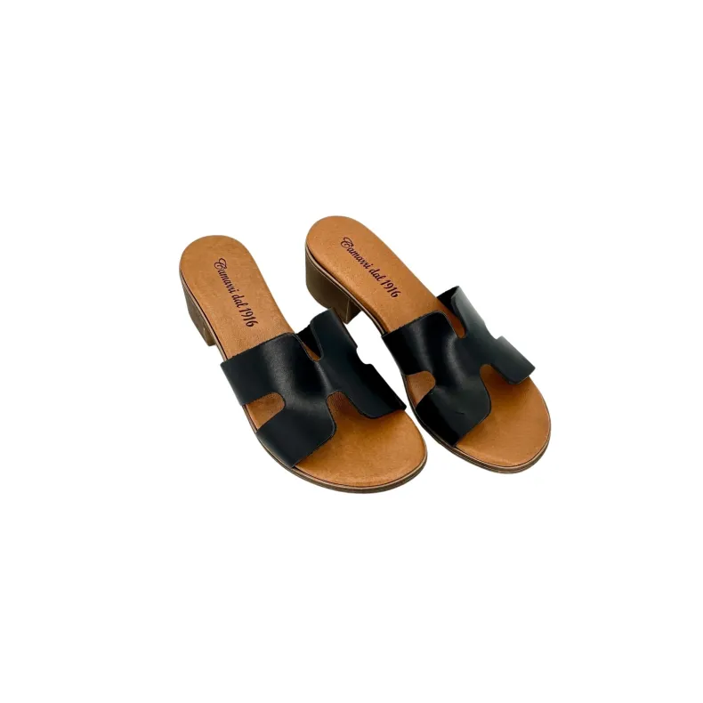 Black Leather Slipper Mod. Hermès