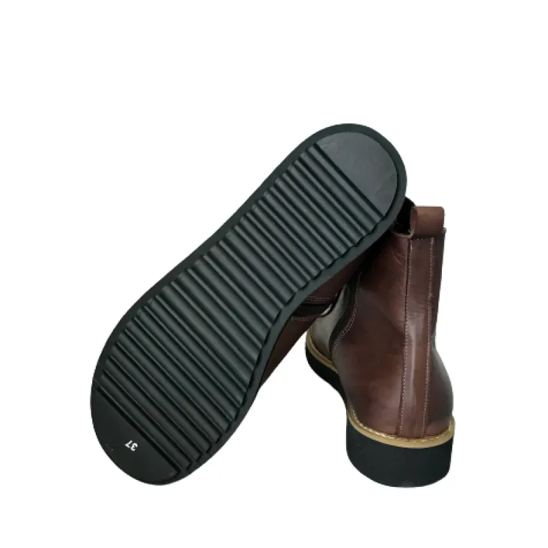 Boot In Dark Brown Leather