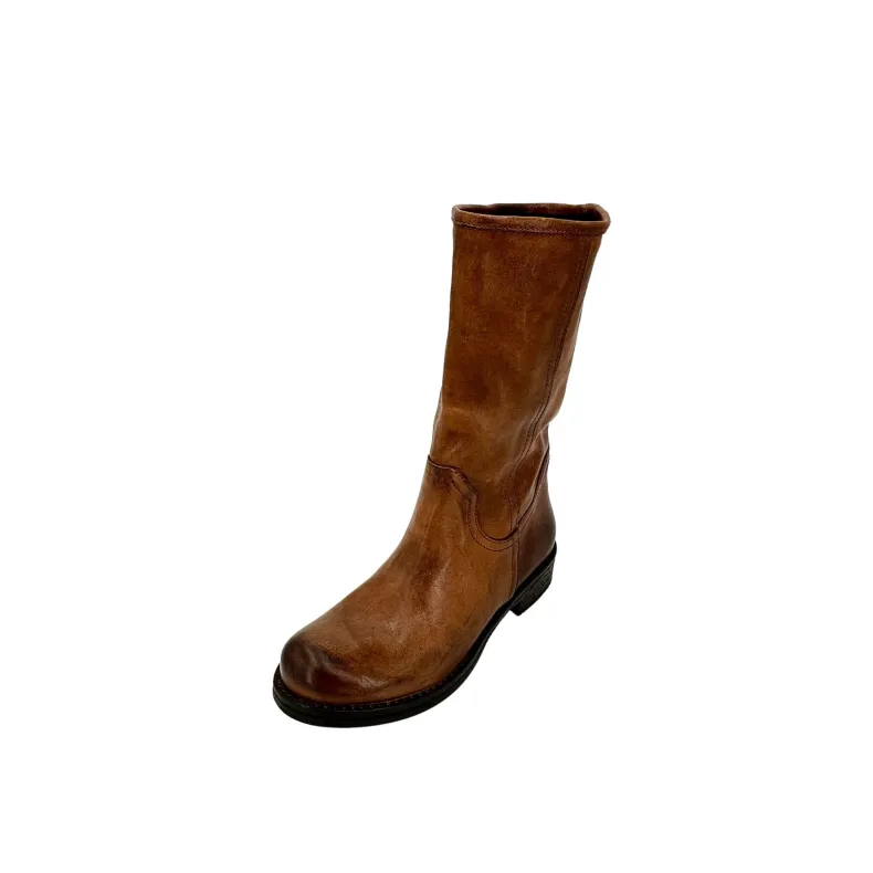 Boot In Tan-dipped Leather