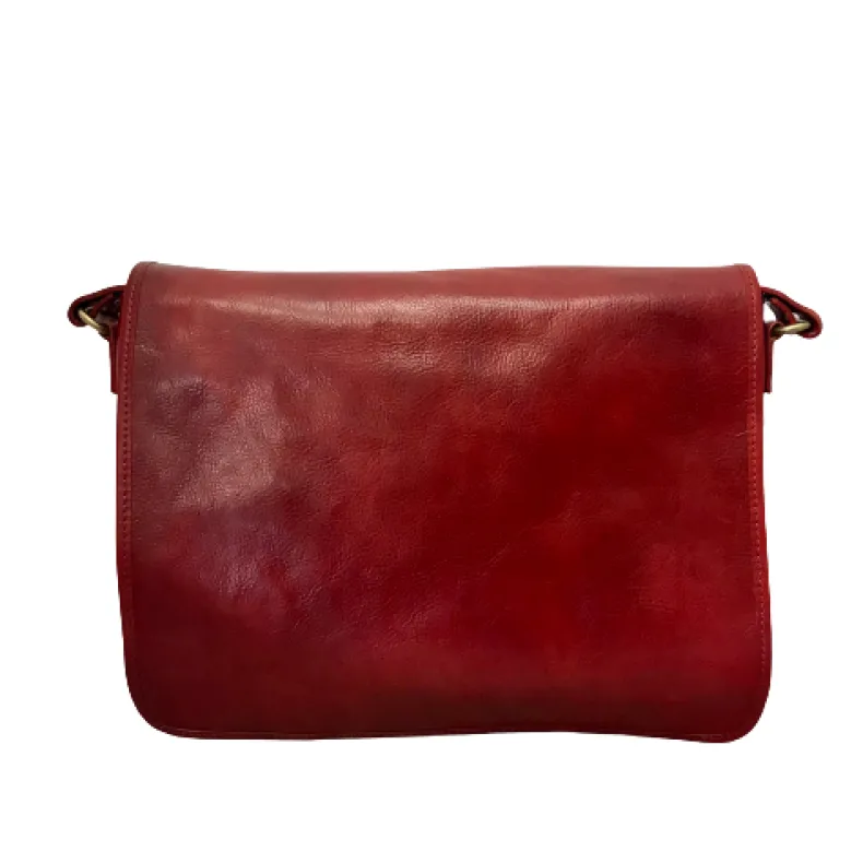 Classic Handcrafted Single Compartment Messenger