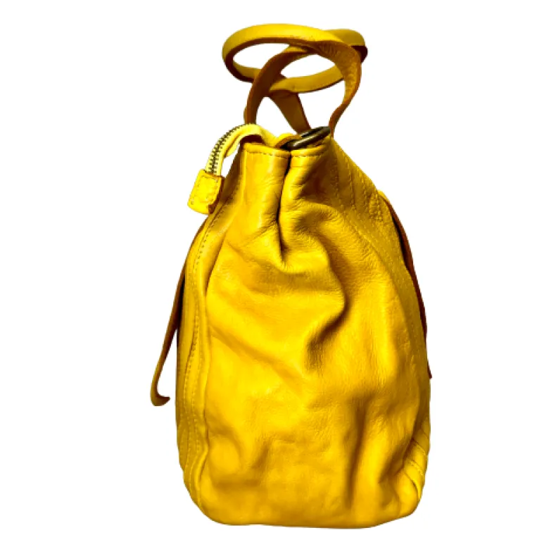 Dalia – Handcrafted Washed Leather Bag