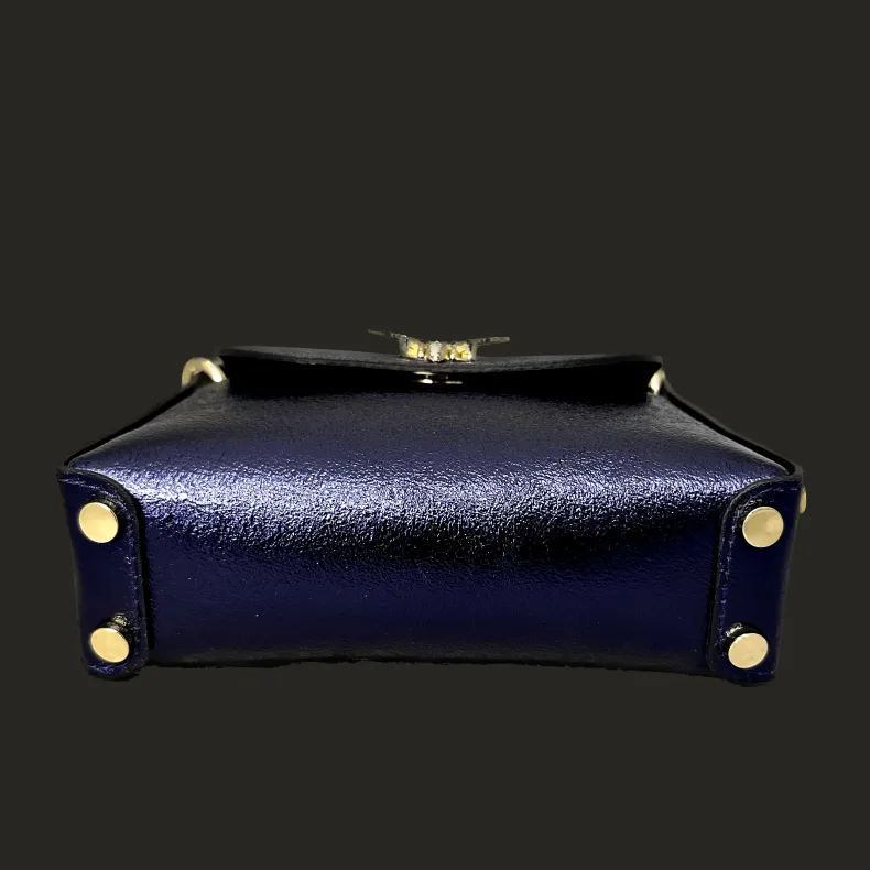 Elegant Handbag In Metallic Leather