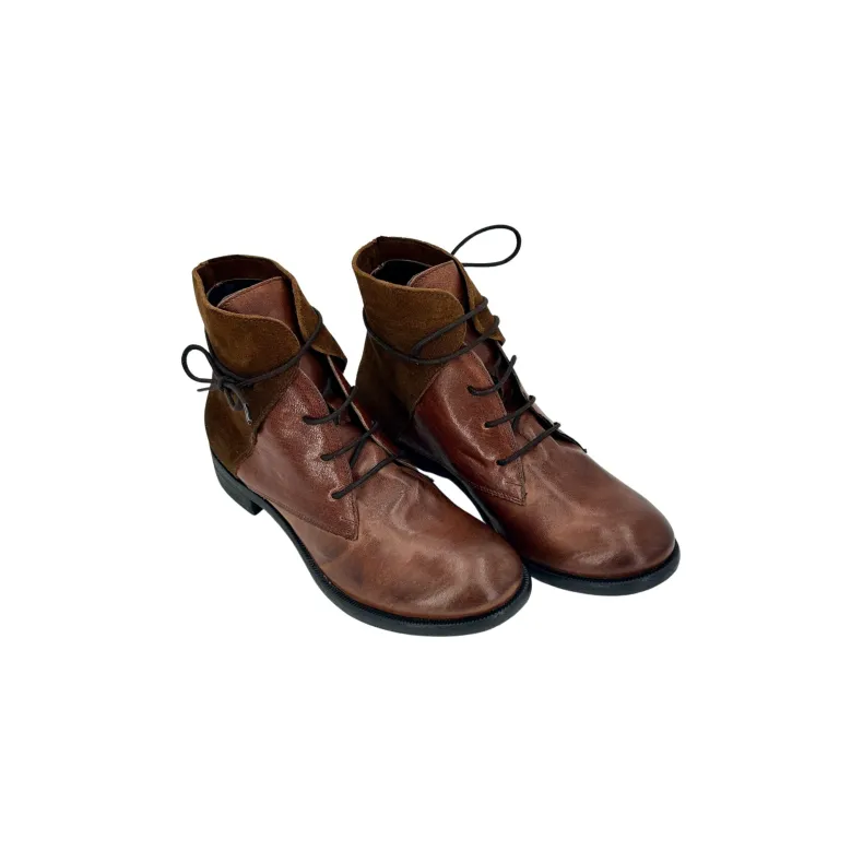 Handcrafted Amphibian In Camarri 1916 Dipped Leather