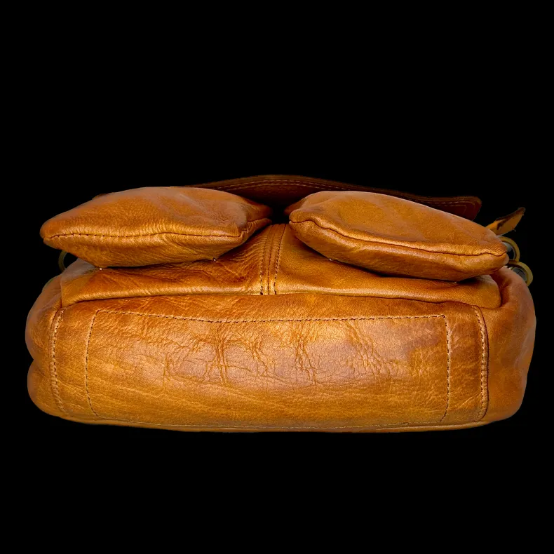 Handcrafted Bag With Interchangeable Handle And Shoulder Strap