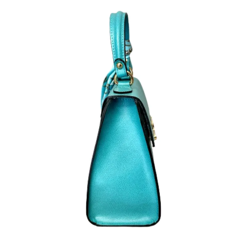 Handcrafted Bag With Buckle Closure