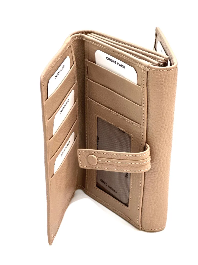 Handcrafted Leather Wallet 190 Dollar