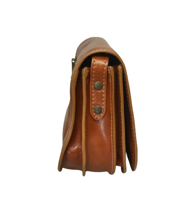 Handcrafted Postman With Shoulder Strap M