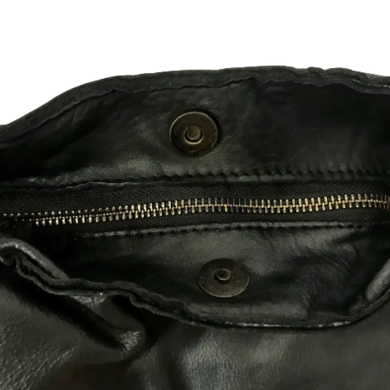 Handmade Bag In Washed Leather With Fringes