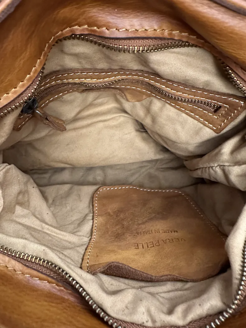 Meri – Smooth Leather Shoulder Bag