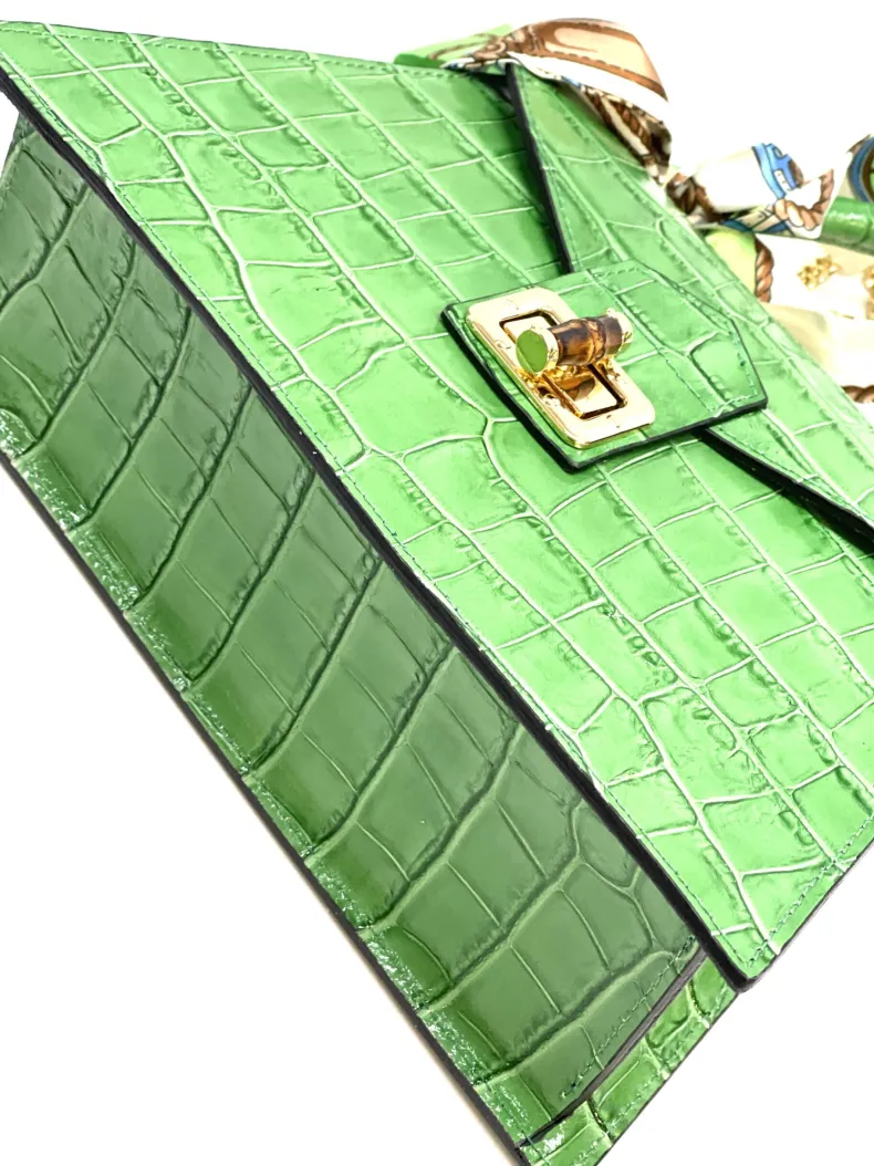 Poppy – Crocodile Leather Trapeze Bag