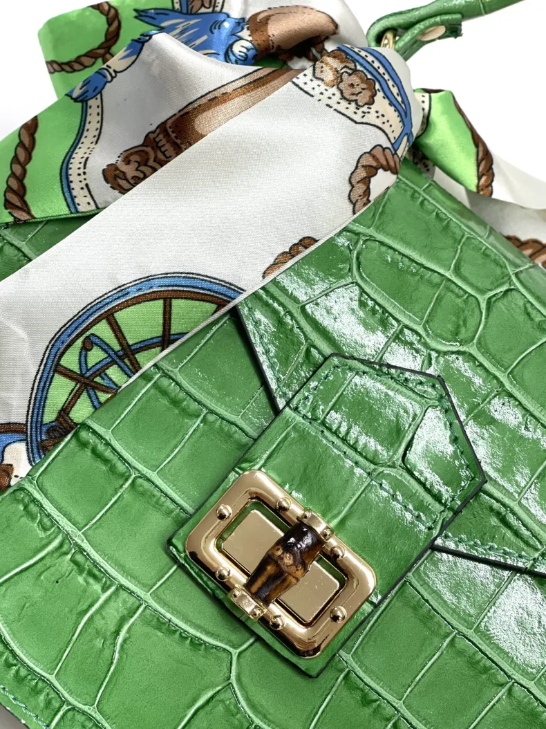 Poppy – Crocodile Leather Trapeze Bag