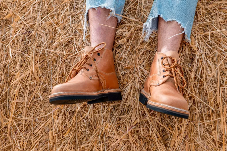 Work Boot In Natural Cowhide Tank